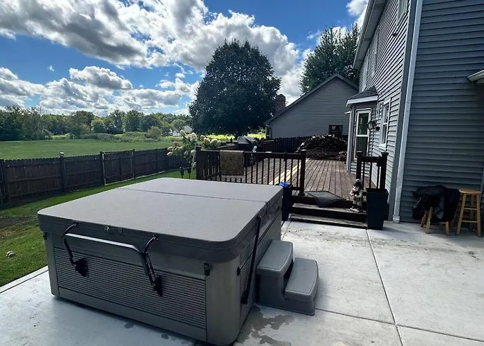 Elegant Executive Hot Tub Pool Parties! Bartlett